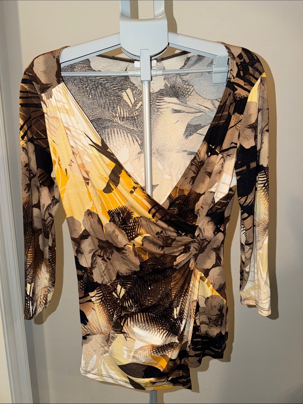 Cache Vintage Ruched Women’s Floral Wrap-Style
